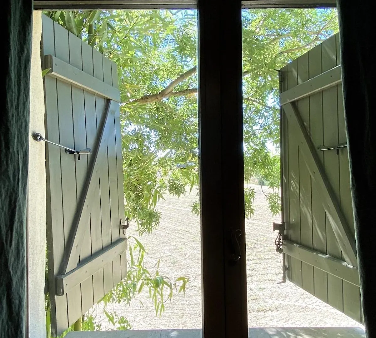 Maison Entiere 5 Min Du Centre D'Avignon Les Angles  Holiday home Les Angles (Gard)